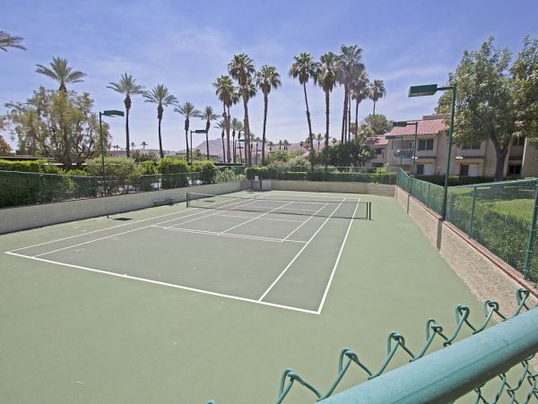 Palm Springs Home 948907