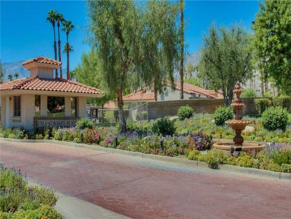 Palm Springs Home 948908