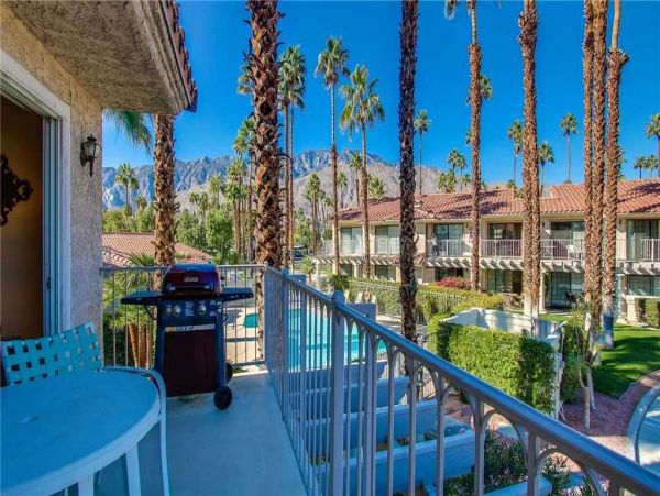 Palm Springs Home 948910