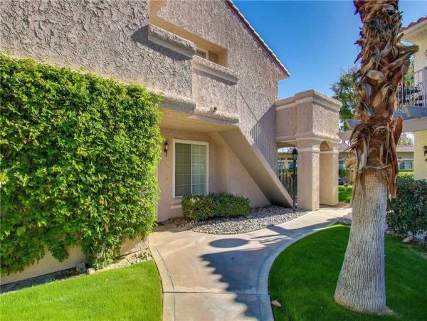 Palm Springs Home 948910