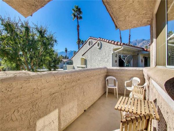 Palm Springs Home 948910