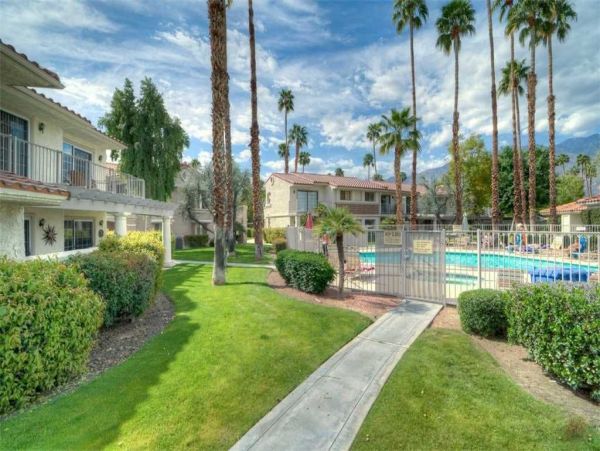 Palm Springs Home 948911