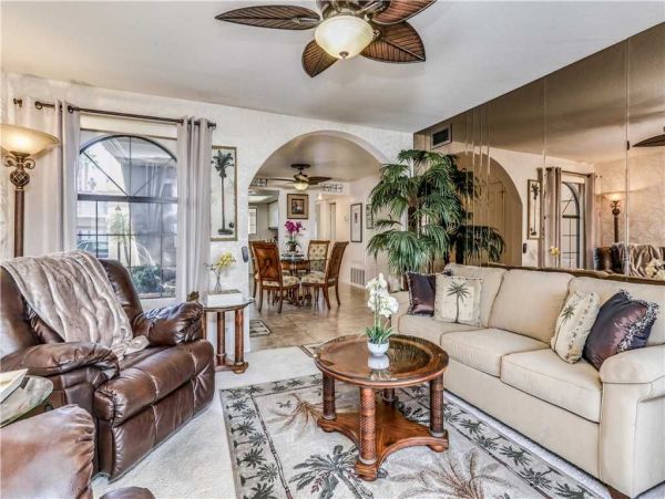 Palm Springs Home 948911