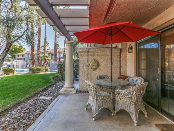 Palm Springs Home 948911