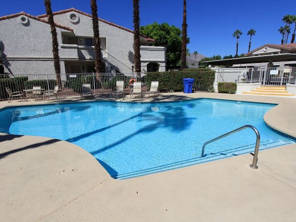 Palm Springs Home 948912