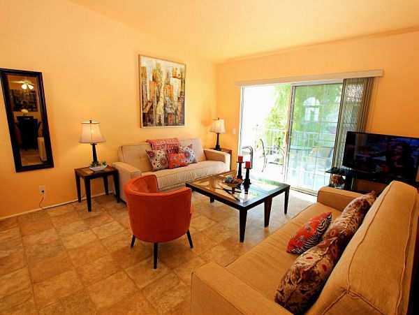Palm Springs Home 948912