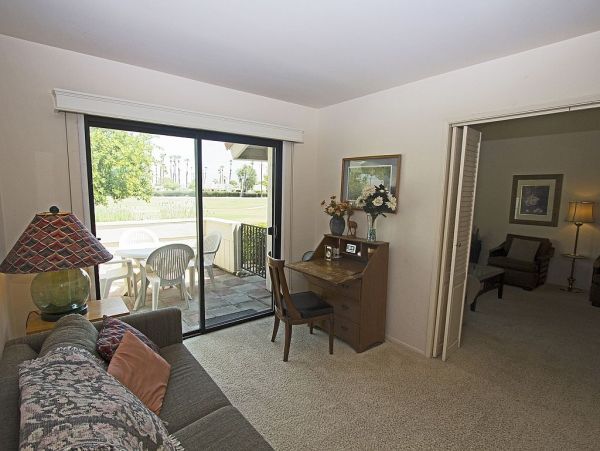 Palm Springs Home 948913