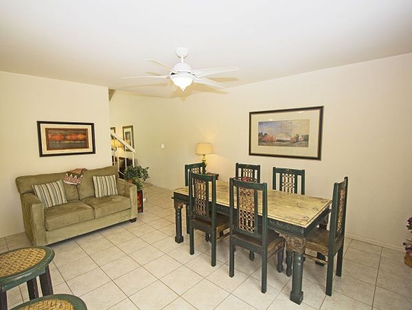 Palm Springs Home 948913