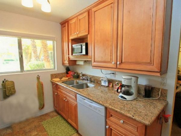 Palm Springs Home 948914