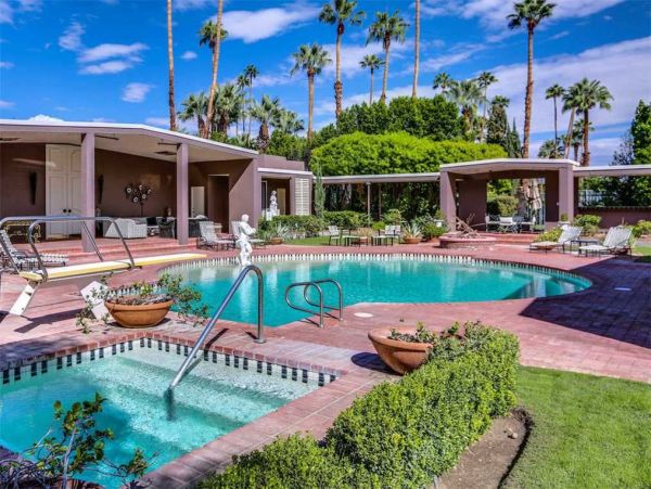 Palm Springs Home 948916
