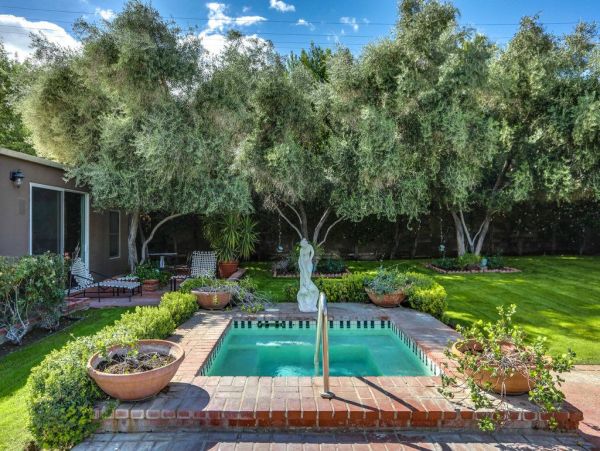 Palm Springs Home 948916