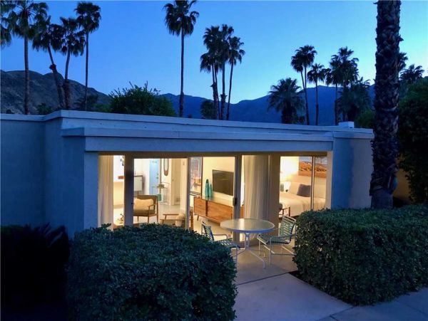 Palm Springs Home 948918