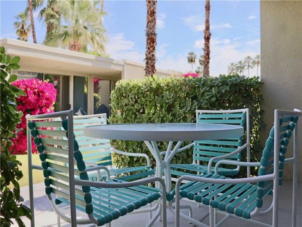 Palm Springs Home 948918