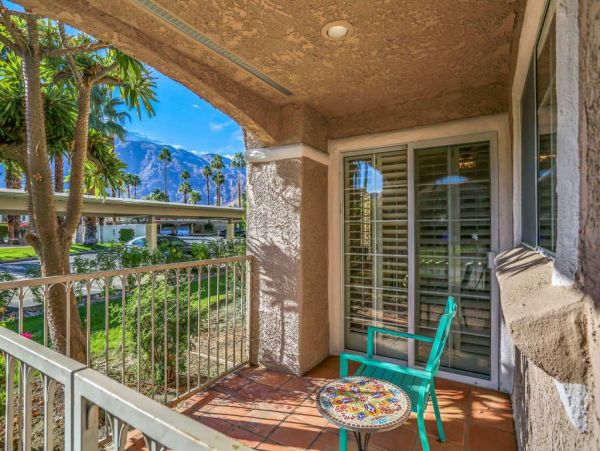 Palm Springs Home 948920