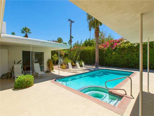 Palm Springs Home 948922