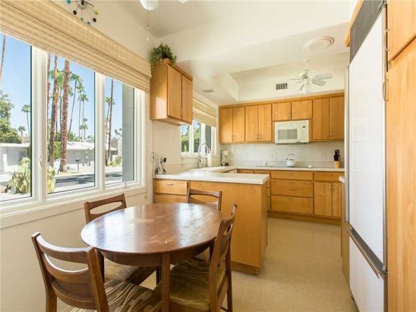 Palm Springs Home 948922