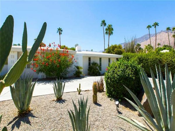 Palm Springs Home 948922