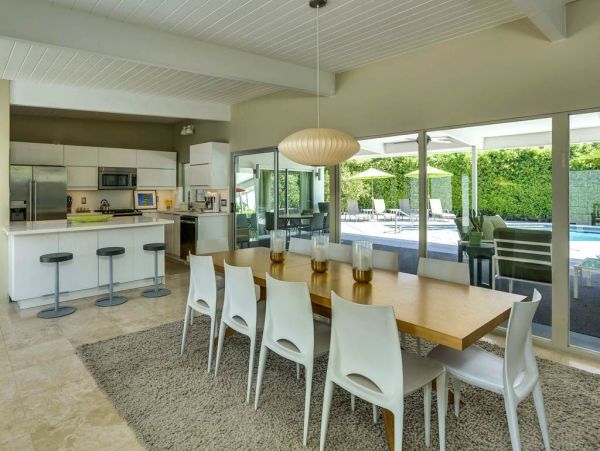 Palm Springs Home 948923