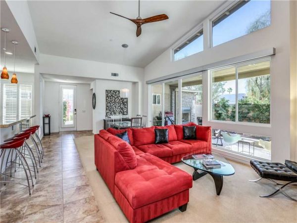 Palm Springs Home 948924