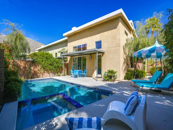 Palm Springs Home 948926