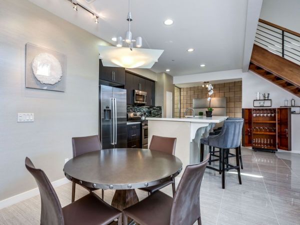 Palm Springs Home 948926