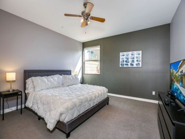 Palm Springs Home 948926
