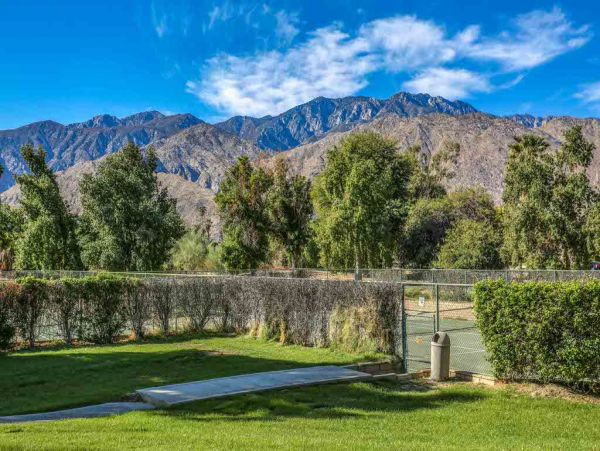 Palm Springs Home 948927