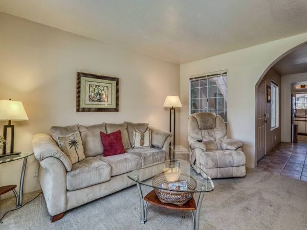 Palm Springs Home 948927