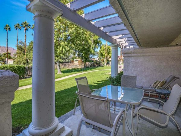 Palm Springs Home 948927