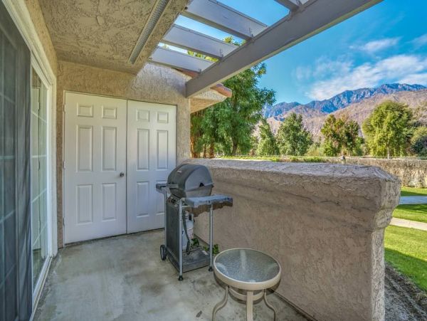 Palm Springs Home 948927