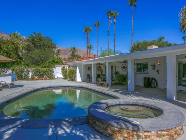Palm Springs Home 948928