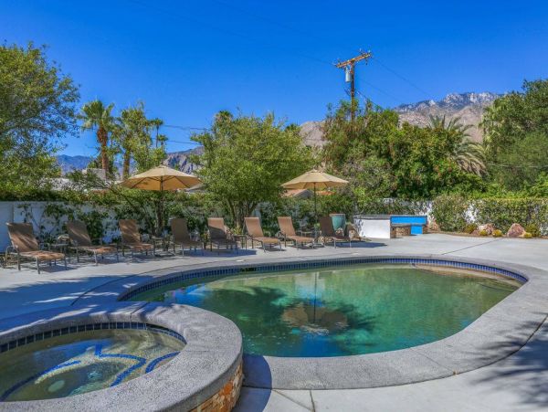 Palm Springs Home 948928