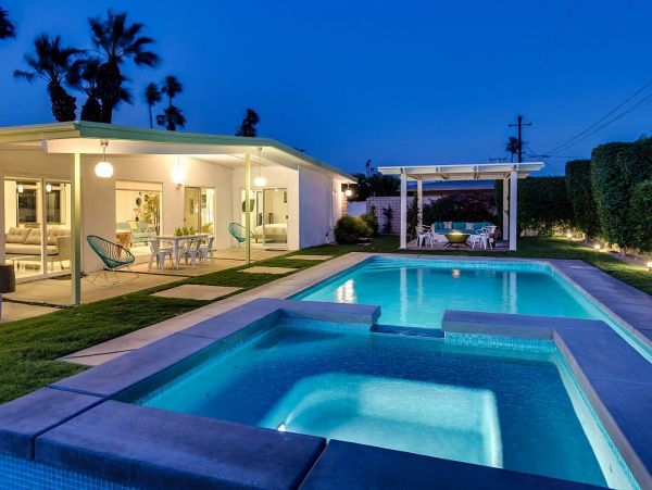 Palm Springs Home 948929