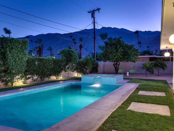 Palm Springs Home 948929