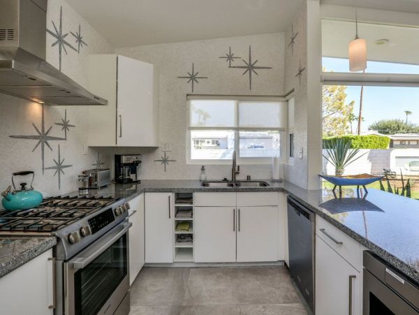 Palm Springs Home 948929