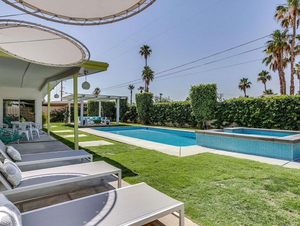 Palm Springs Home 948929