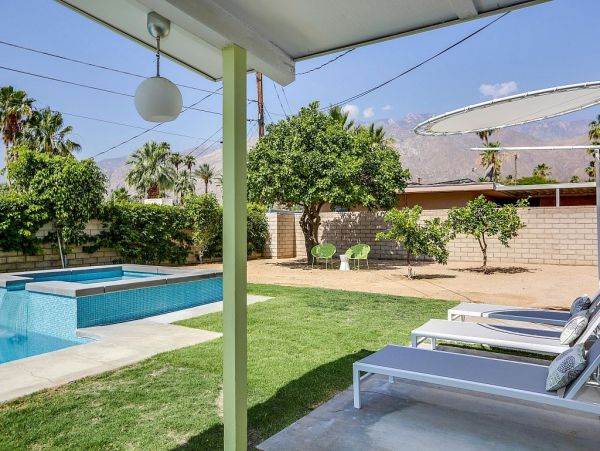 Palm Springs Home 948929