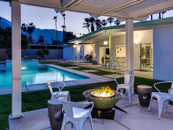 Palm Springs Home 948929