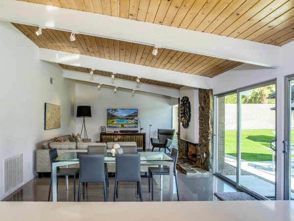 Palm Springs Home 948930