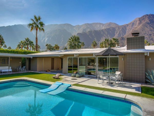 Palm Springs Home 948930