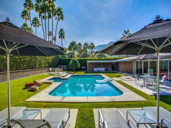 Palm Springs Home 948930