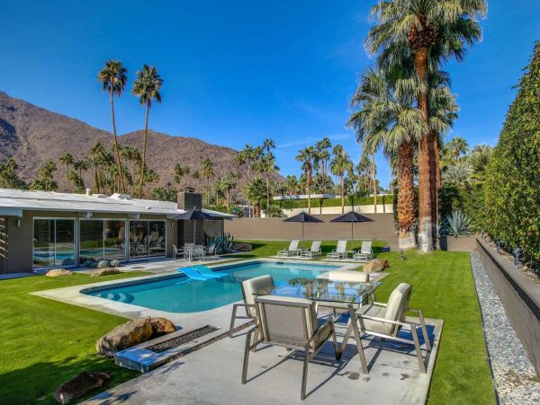 Palm Springs Home 948930