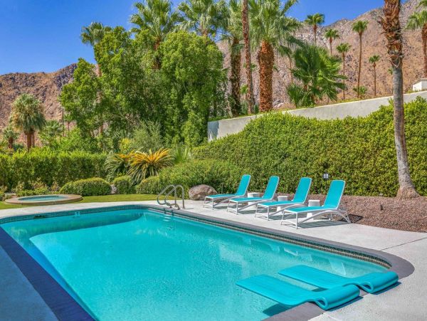 Palm Springs Home 948932