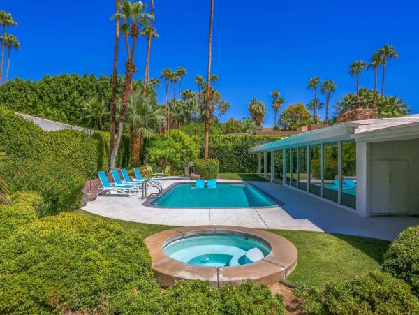 Palm Springs Home 948932