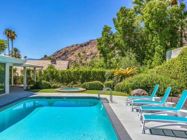 Palm Springs Home 948932