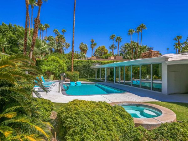 Palm Springs Home 948932