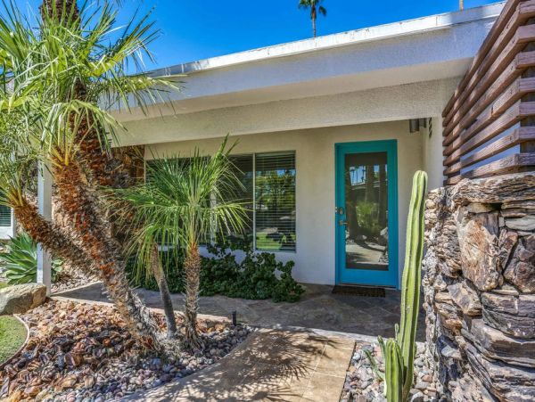 Palm Springs Home 948932