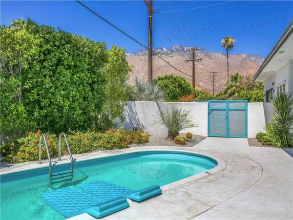 Palm Springs Home 948933