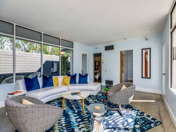 Palm Springs Home 948933