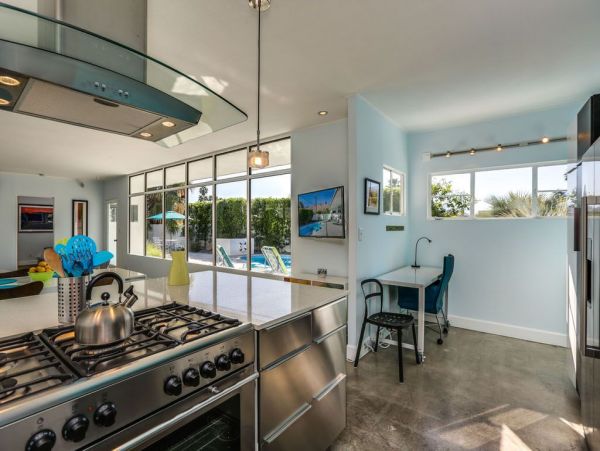 Palm Springs Home 948933